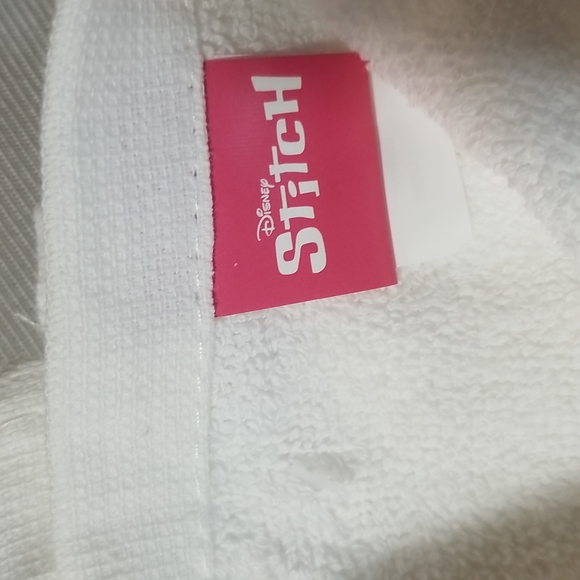 DISNEY STITCH CUPID'S  WINGMAN  KITCHEN TOWELS 2-PAK - Picture 6 of 9